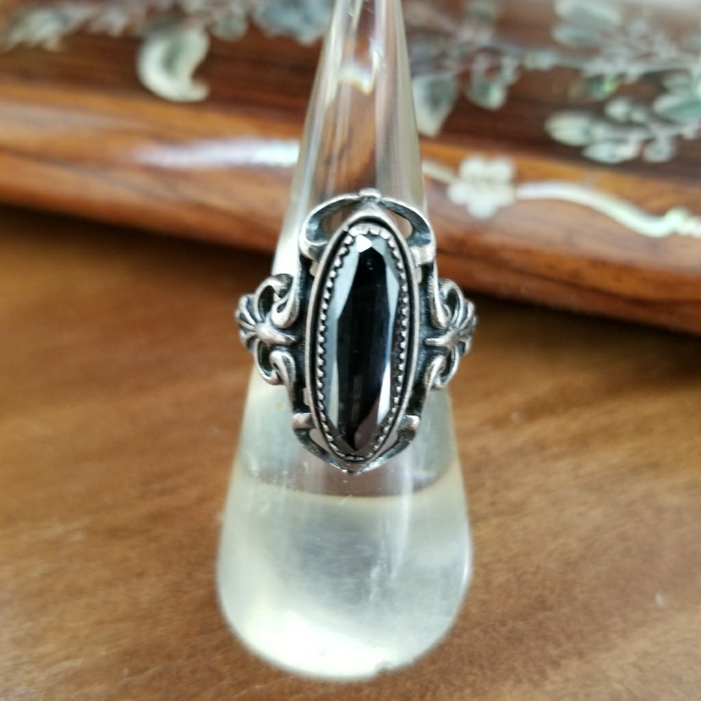 🚫Reserved🚫Sterling Victorian Hematite Ring.